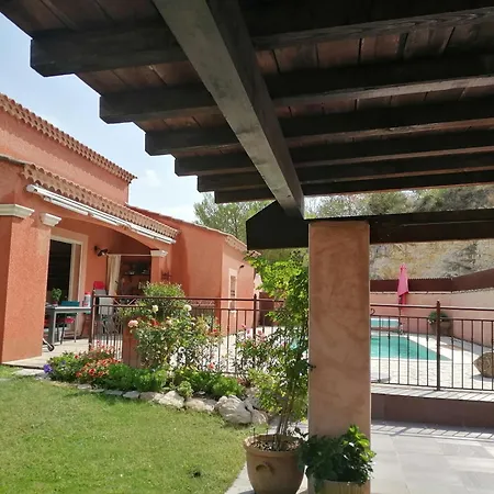 Oda ve Kahvaltı D'hote Chez Mam's Beaucaire (Gard)