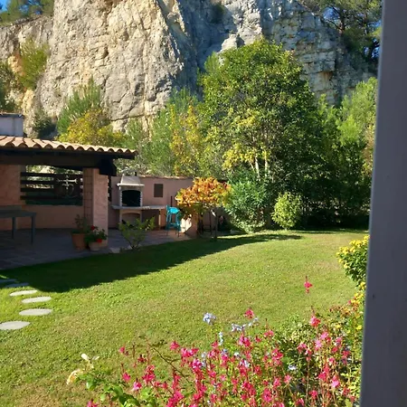 D'hote Chez Mam's Bed & Breakfast
